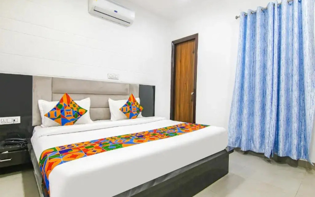 FabHotel Golden Gate