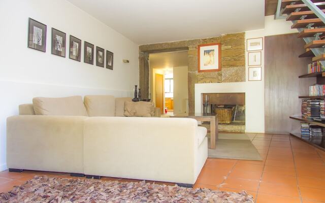 Liiiving in Caminha - Oak Tree Chill