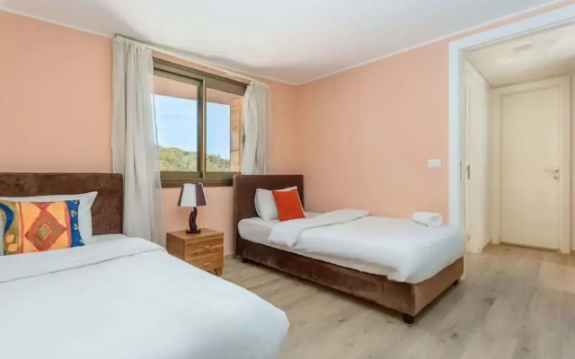 RedRock Faqra - Mountain Getaway Residences W Pool & Balconies