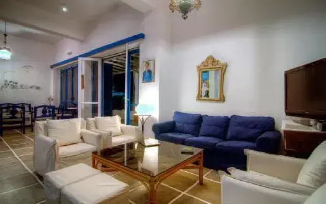 Platys Gialos Hotel