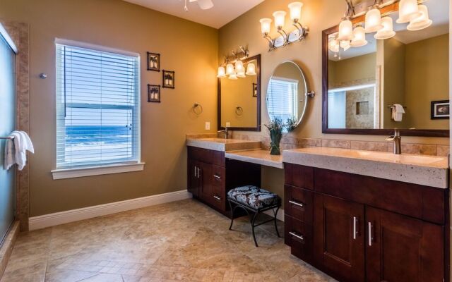 Grande Vista by Luxury Gulf Rentals