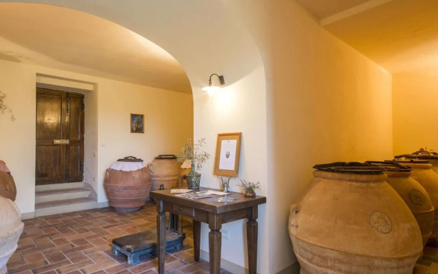 Farmhouse in Castelfiorentino With Pool
