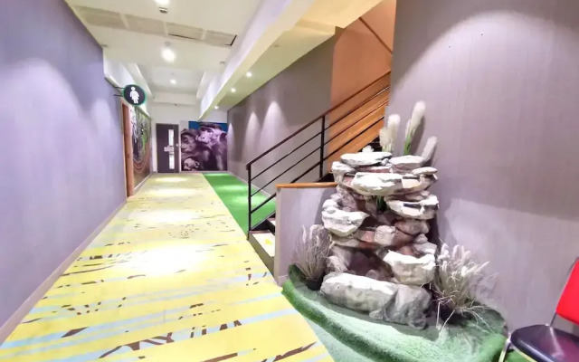 Capital O 75451 Podstel Hostel Bangkok