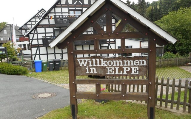 Apartment in Elpe With Balcony, Garden Furniture, Heating