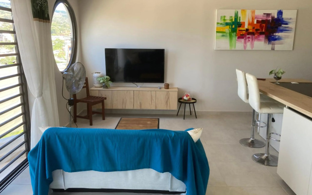 Standing Residence Tevai