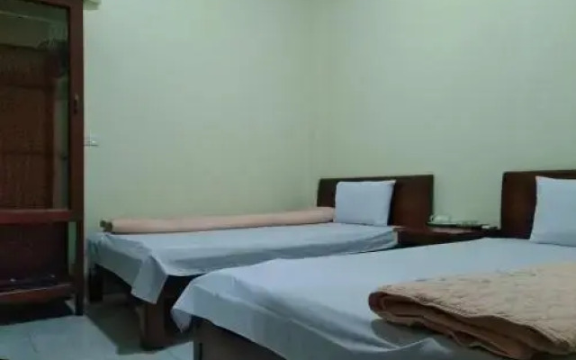 51 GuestHouse - 1st Branch