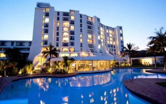 Umhlanga Beach Front 4 Sleeper