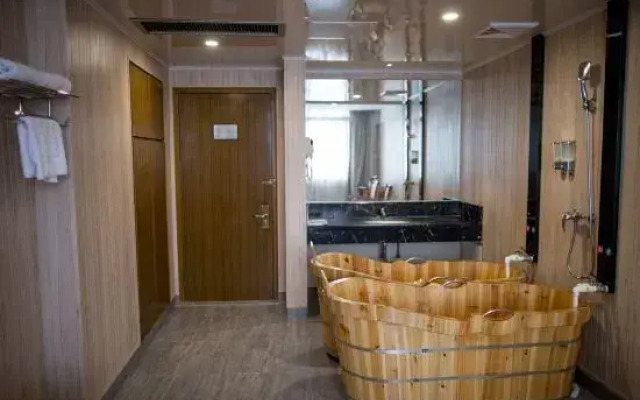 Baihe Hot Spring Hotel