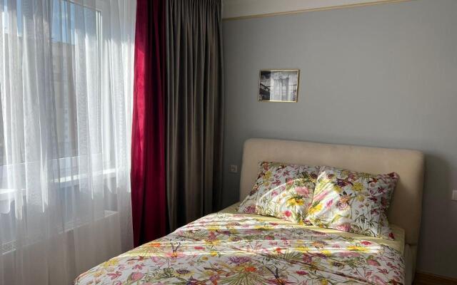 Апартаменты на улице Курыжова 32