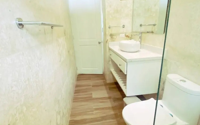 Seasideserenity - Luxury Villa Steps From The Beach