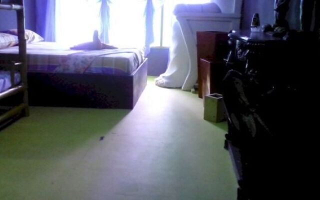 Friendship Budget Hostel