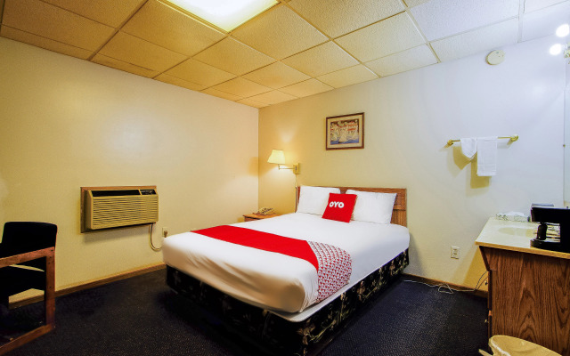 OYO Hotel Chapmanville Inn, WV - Hwy 119