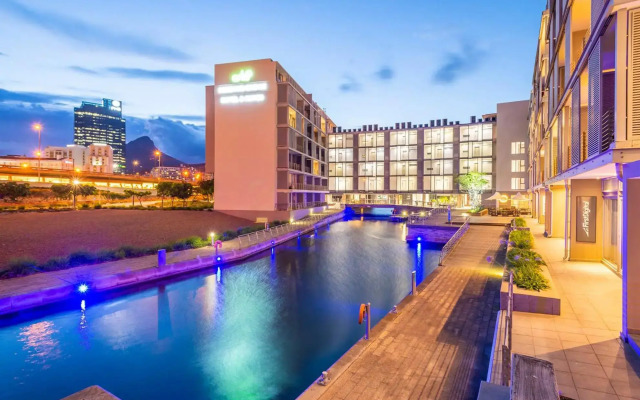 aha Harbour Bridge Hotel & Suites