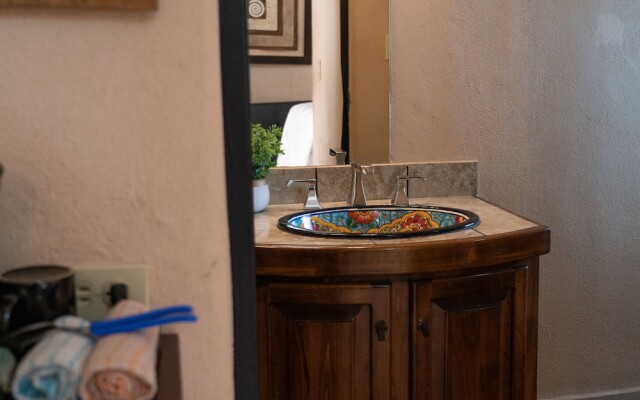 Casa Kootenay Waterfront BnB