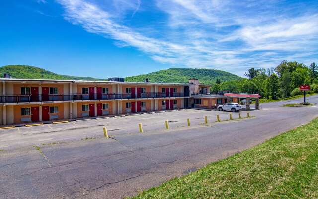 Econo Lodge Bradford