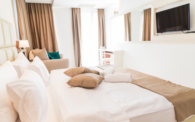 Hotel Kadmo by Aycon