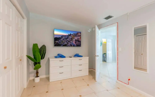 Tropical Paradise in Largo