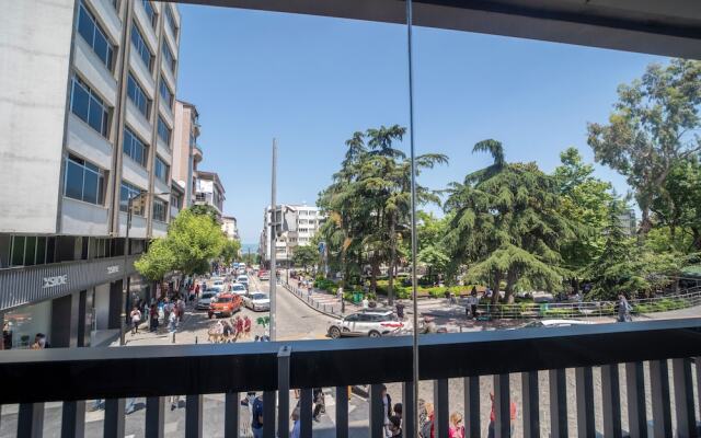 Mell City Suite Hotel