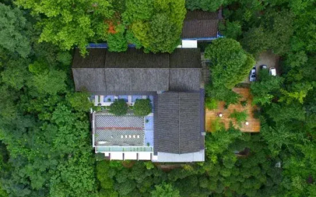 Yunyin Qingcheng Hot Spring Resort Hotel