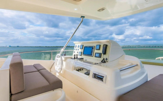 Miami Beach Luxury Yacht Charters