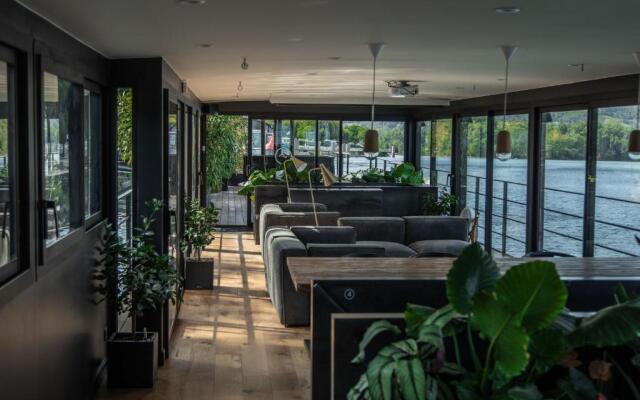 LA PENICHE - Bed And Bicycle - Tournon