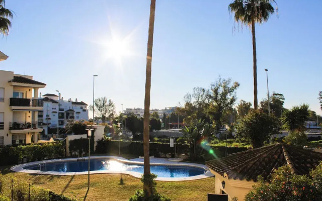 Apartment 10 Minutes Walk From Puerto Banús