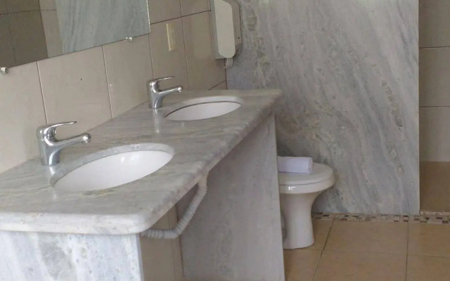 Manhã Dourada Pousada