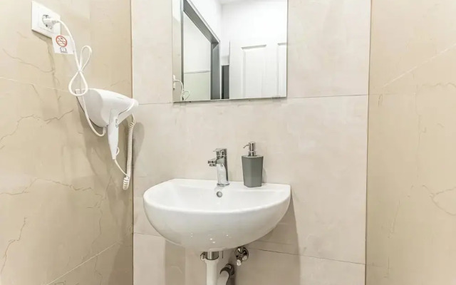 4BR Apt. for Groups 6-Min to Stadthalle