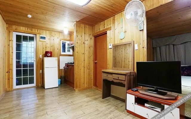 Pocheon Beverly Hill Pension