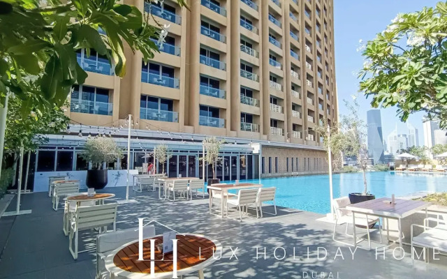 LUX  The EMAAR Fashion Avenue Studio 2