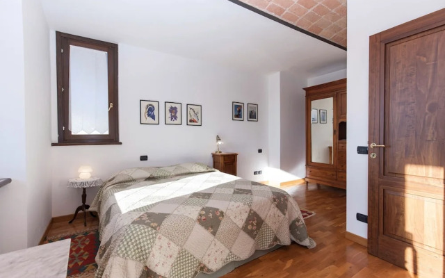 The Grape Pergola House