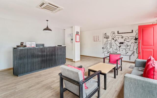 Capital O 61292 Manyata Sterling