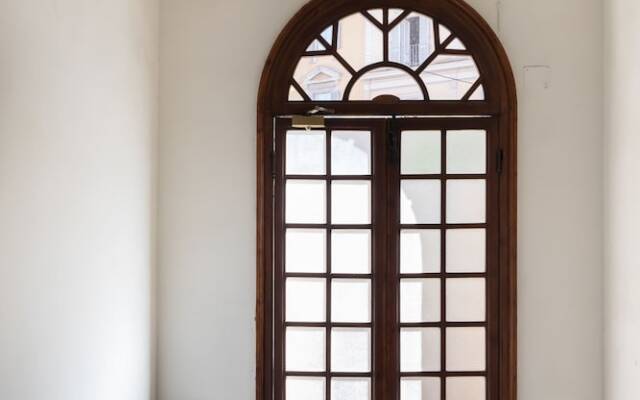 A World Aparts - 40 Sforza