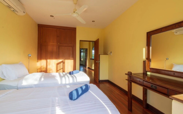 4 BR Pool Villa in Great Location - CV4