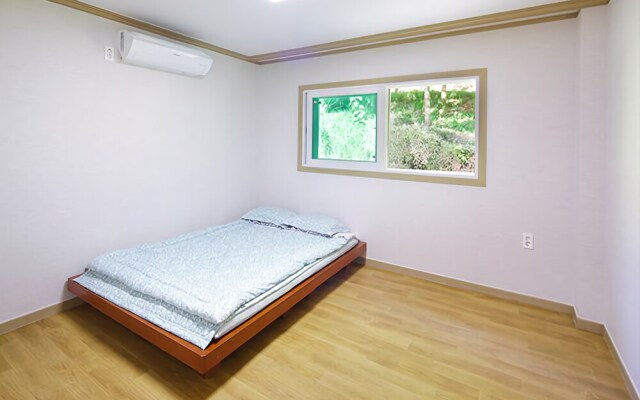 Yeoju Jiwoo Pension