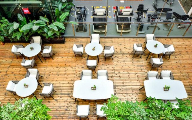 ibis Shanghai New Hongqiao