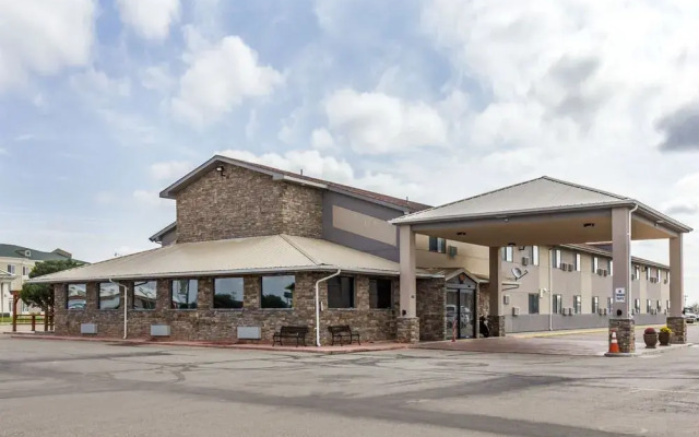 Super 8 Lamar
