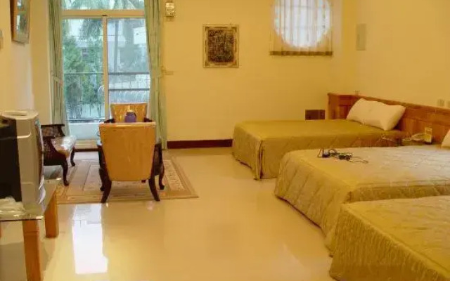 Fonglin Villa Hostel