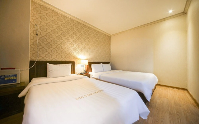 Miryang Tourist Hotel