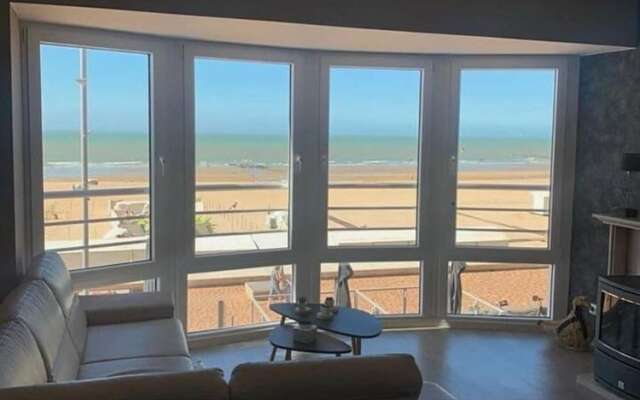 Beautiful 2-bed Apartment in Wenduine