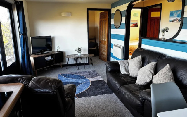 NorthField Holiday Park (31874695)