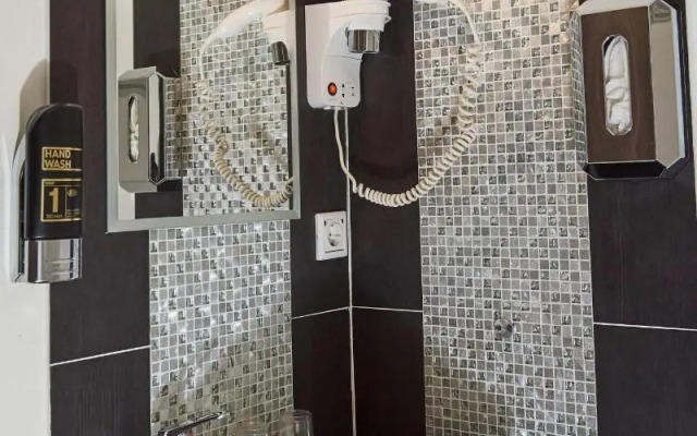 Townhouse Hotel