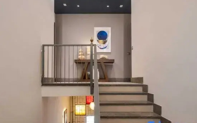 VIVI MILANO 5 bussiness room