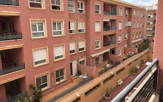 Apartamento de 4 dormitorios a tan sólo 2,5 km de la Playa San Juan