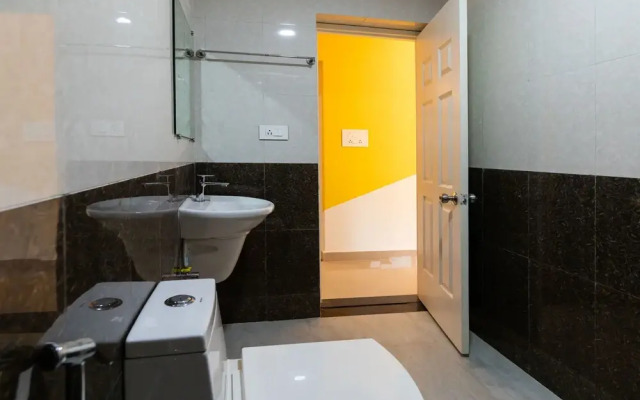 The Yellow by OYO Rooms