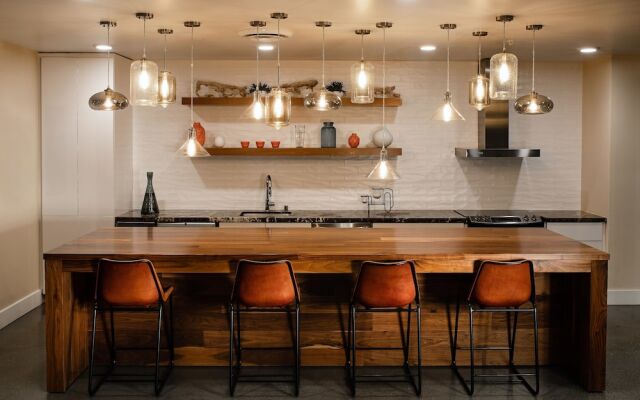 Domicile Suites at Mark on 8th