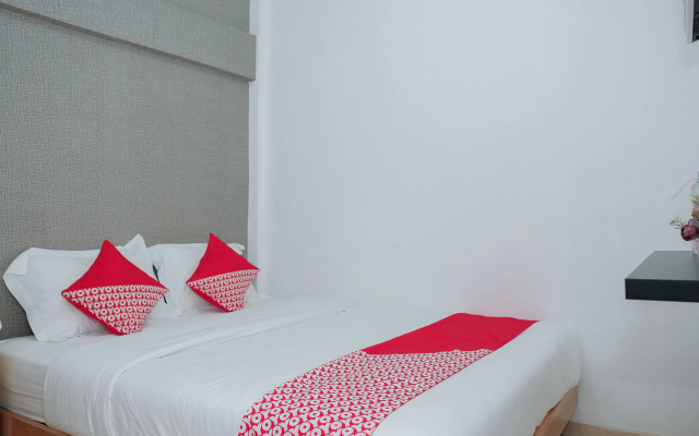 OYO 1454 111 Residence