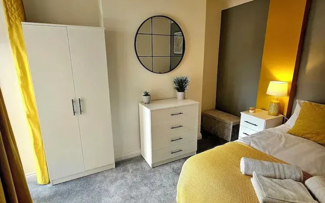Cozy House in Bridgwater - Sleeps 6 - Long Stays