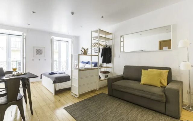 Bairro Alto Bronze of Art Apartments