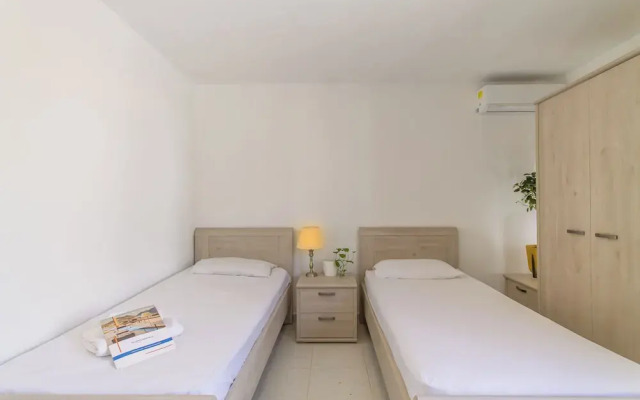 Villa Swieqi with shared rooms 8